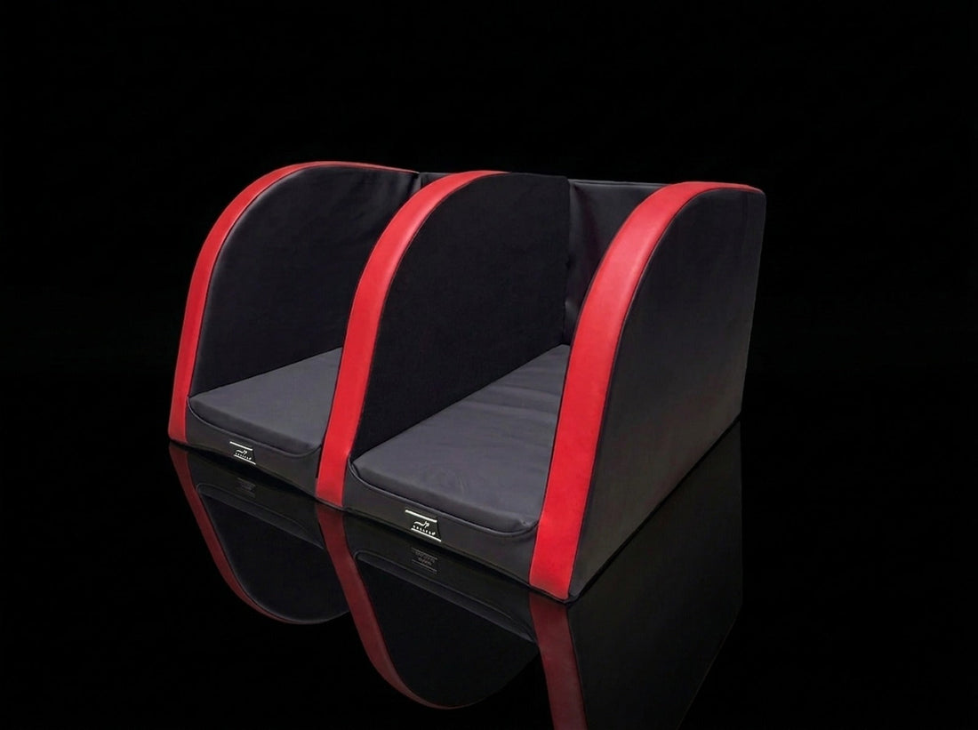 DOXAFER BOOT VOGUE in Red Devil — dog bed for the car with high side walls